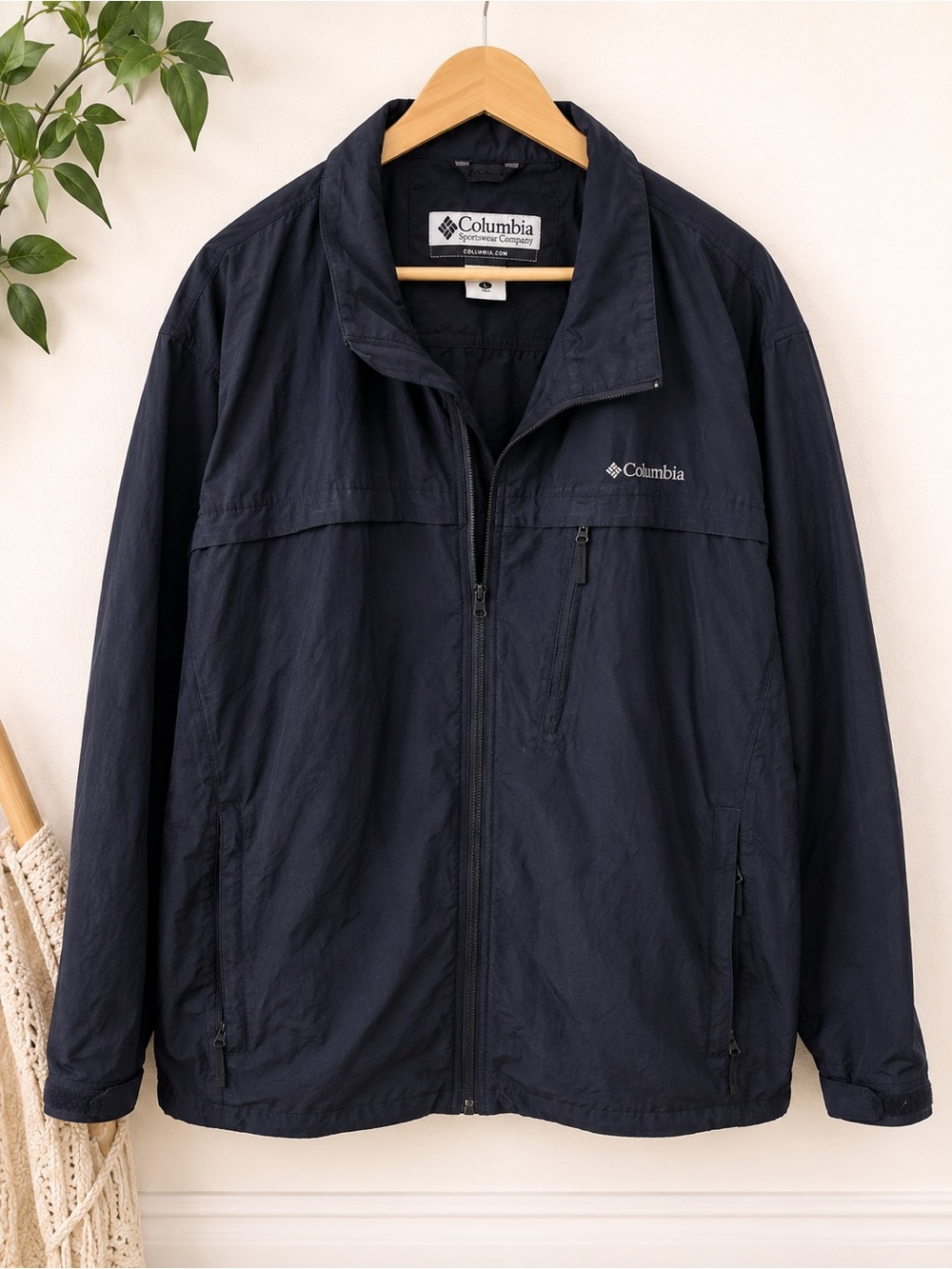 Columbia Men's Lightweight Windbreaker/ Rain Jacket